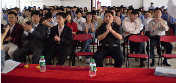 2012年7月18日，舜龍管理升級誓師大會召開