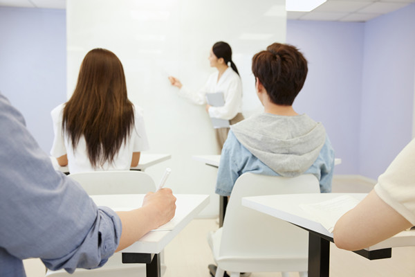 人才梯隊(duì)建設(shè)：培養(yǎng)儲(chǔ)備，確保企業(yè)持續(xù)發(fā)展