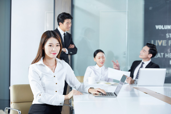 年度經(jīng)營計劃：聚焦核心業(yè)務，提升核心競爭力