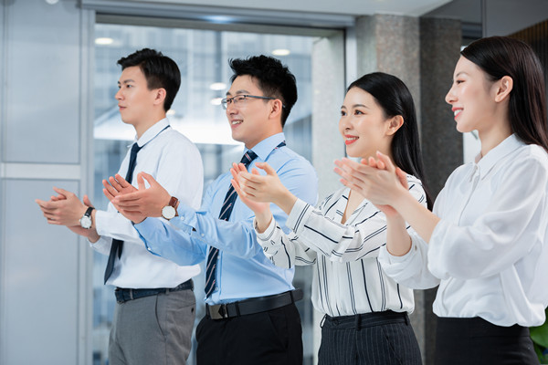 目標設定與追蹤：明確目標，確保績效達成