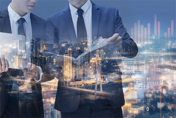 立足企業(yè)實際，制定可行經(jīng)營計劃，確保企業(yè)穩(wěn)健前行