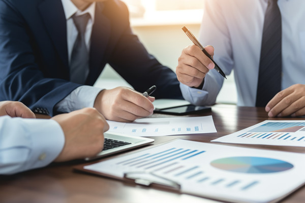 企業(yè)設(shè)立預(yù)算管理小組是不是由個人組建的？