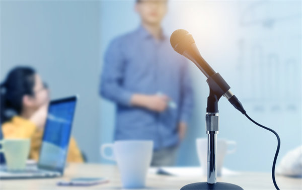企業(yè)文化如何深度融合HR管理，增強(qiáng)團(tuán)隊(duì)凝聚力？