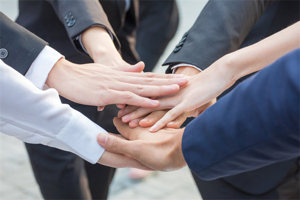 員工激勵(lì)策略：如何精準(zhǔn)匹配個(gè)人需求與企業(yè)目標(biāo)？
