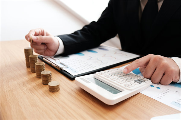 國(guó)際化企業(yè)如何跨地域制定公平合理的薪酬標(biāo)準(zhǔn)？