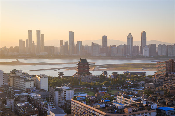 南昌本土管理咨詢公司如何打造差異化服務(wù)，贏得市場(chǎng)認(rèn)可？
