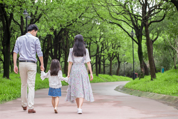 民政部：鼓勵(lì)將婚姻登記機(jī)關(guān)設(shè)在公園，目的是什么？