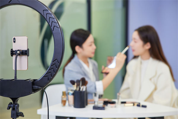 營銷咨詢公司的全球化服務(wù)如何助企業(yè)開拓國際市場(chǎng)？
