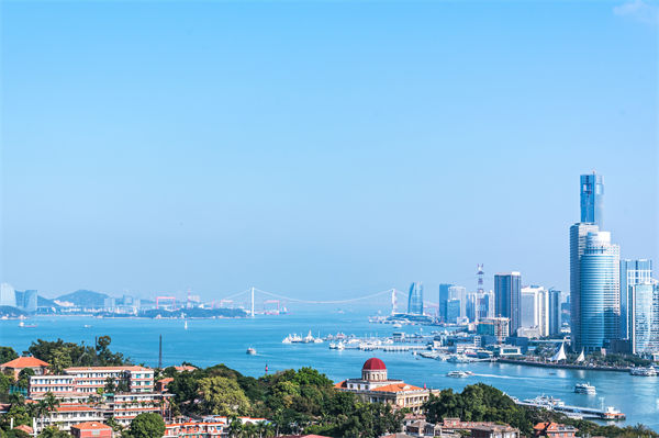 廈門營銷咨詢公司如何為企業(yè)定制精準(zhǔn)營銷策略？