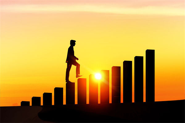 如何通過人力資源管理提升企業(yè)核心競爭力？