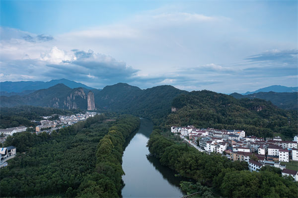 麗水戰(zhàn)略咨詢(xún)公司如何為企業(yè)規(guī)劃長(zhǎng)遠(yuǎn)藍(lán)圖？