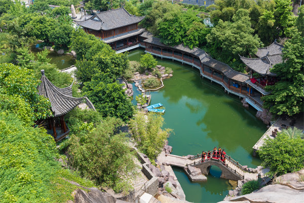 溫州戰(zhàn)略咨詢公司可以提供哪些有效的商業(yè)模式創(chuàng)新方案？